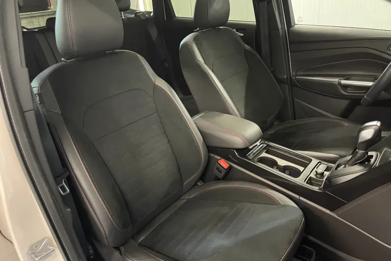 Ford Kuga din 2019 cu 81.076 km - oferta FOR144451 - foto 10