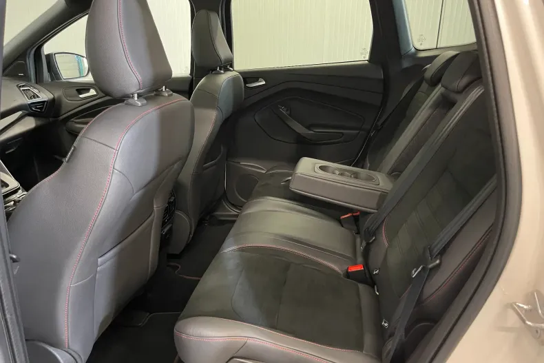 Ford Kuga din 2019 cu 81.076 km - oferta FOR144451 - foto 12