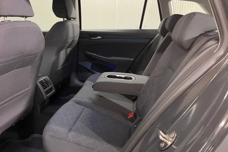 Volkswagen Golf din 2021 cu 102.445 km - oferta VOL144453 - foto 12