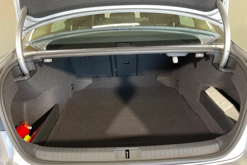 Volkswagen Passat din 2020 cu 80.838 km - oferta VOL144458 - foto 12