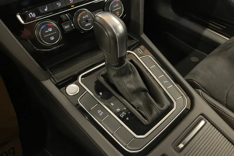 Volkswagen Passat din 2020 cu 80.838 km - oferta VOL144458 - foto 24