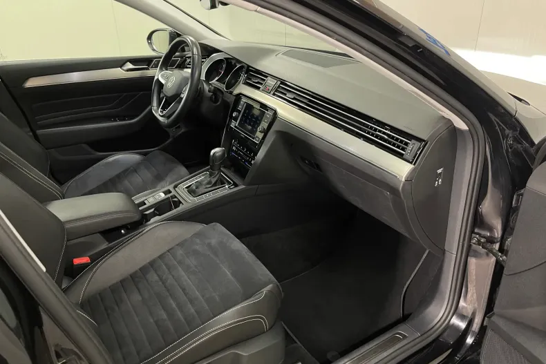 Volkswagen Passat din 2020 cu 104.748 km - oferta VOL144463 - foto 9