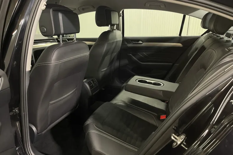 Volkswagen Passat din 2020 cu 104.748 km - oferta VOL144463 - foto 11