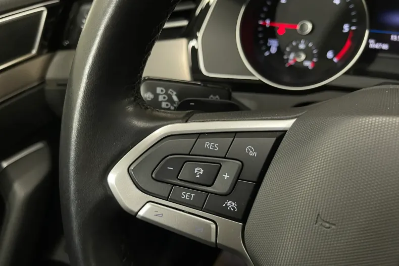 Volkswagen Passat din 2020 cu 104.748 km - oferta VOL144463 - foto 23