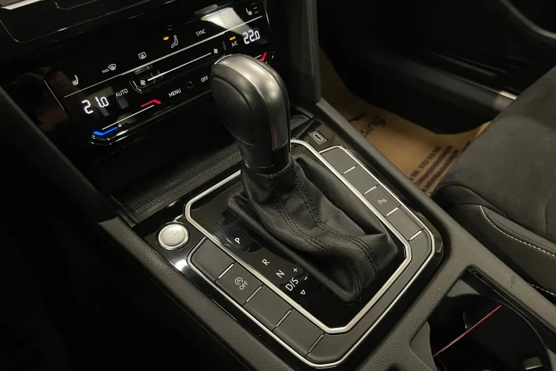 Volkswagen Passat din 2020 cu 104.748 km - oferta VOL144463 - foto 24