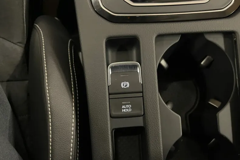 Volkswagen Passat din 2020 cu 104.748 km - oferta VOL144463 - foto 25