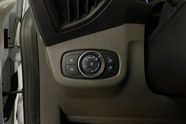 Ford Transit Connect din 2020 cu 156.451 km - oferta FOR144467 - foto 26