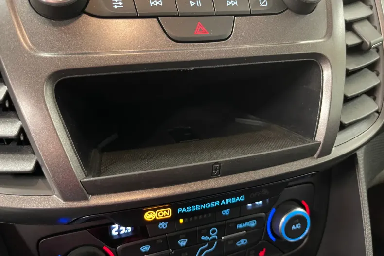 Ford Transit Connect din 2020 cu 156.451 km - oferta FOR144467 - foto 27