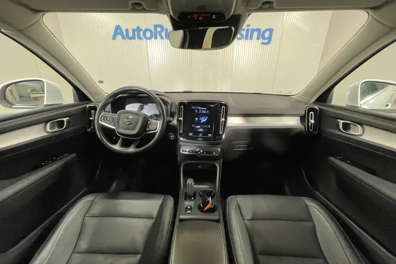 Volvo XC40 din 2021 cu 69.676 km - oferta VOL144470 - foto 7