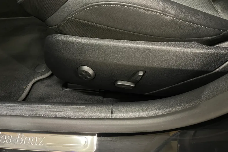 Mercedes-Benz C din 2021 cu 116.813 km - oferta MER144472 - foto 27