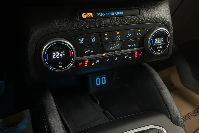 Ford Focus din 2021 cu 105.298 km - oferta FOR144474 - foto 22