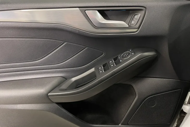 Ford Focus din 2021 cu 105.298 km - oferta FOR144474 - foto 24