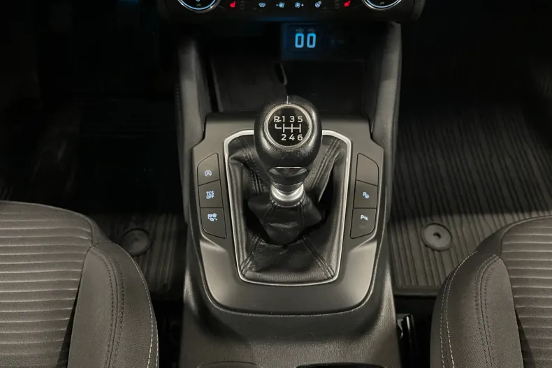 Ford Focus din 2021 cu 105.298 km - oferta FOR144474 - foto 26