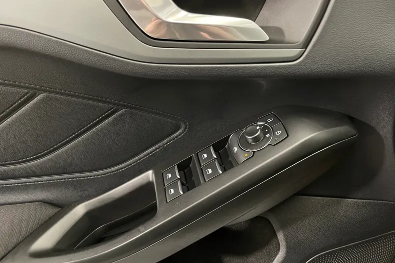 Ford Focus din 2022 cu 40.675 km - oferta FOR144475 - foto 16