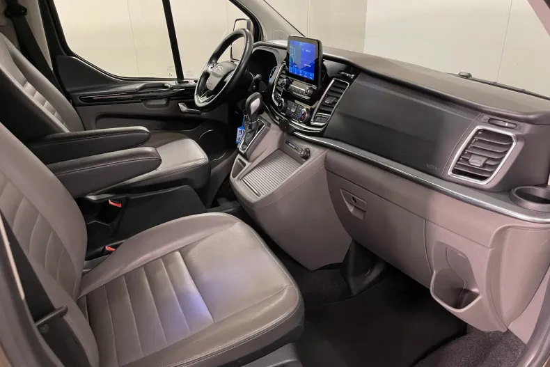 Ford Tourneo Custom din 2020 cu 108.601 km - oferta FOR144477 - foto 10