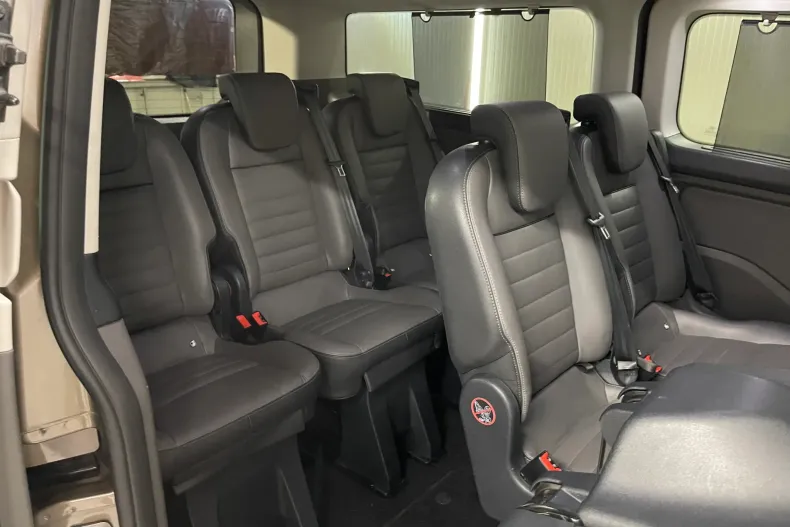 Ford Tourneo Custom din 2020 cu 108.601 km - oferta FOR144477 - foto 11