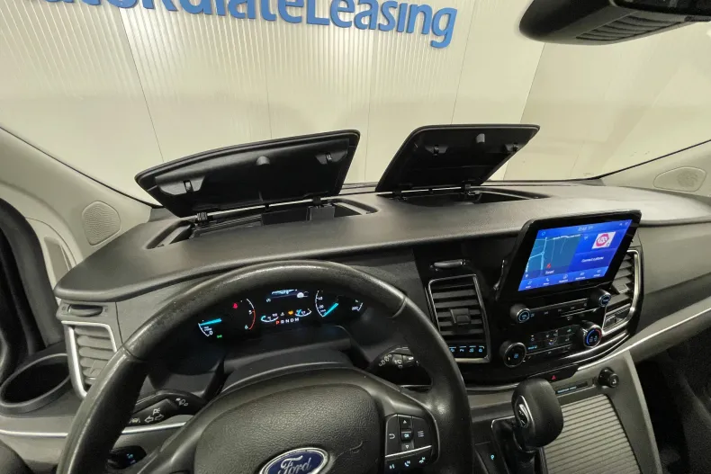 Ford Tourneo Custom din 2020 cu 108.601 km - oferta FOR144477 - foto 32