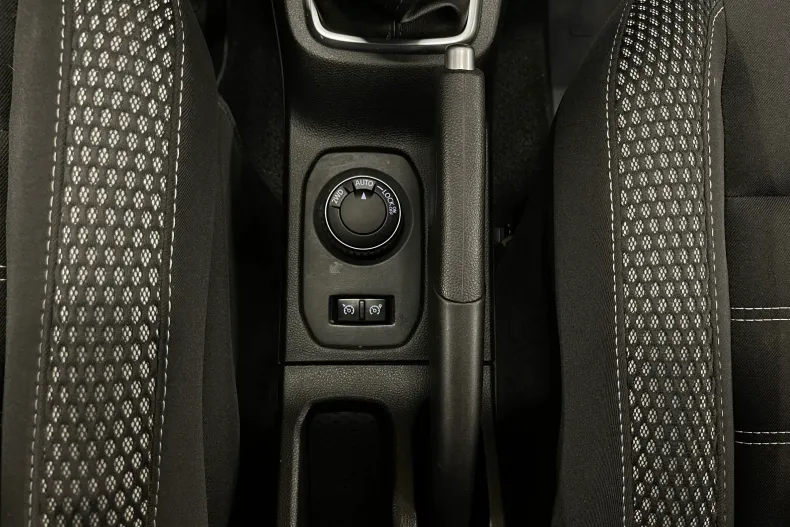 Dacia Duster din 2019 cu 121.094 km - oferta DAC144483 - foto 18