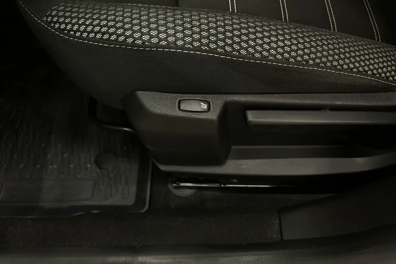 Dacia Duster din 2019 cu 121.094 km - oferta DAC144483 - foto 19