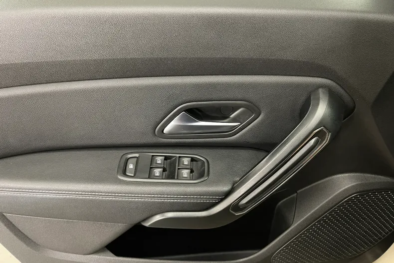 Dacia Duster din 2019 cu 121.094 km - oferta DAC144483 - foto 21