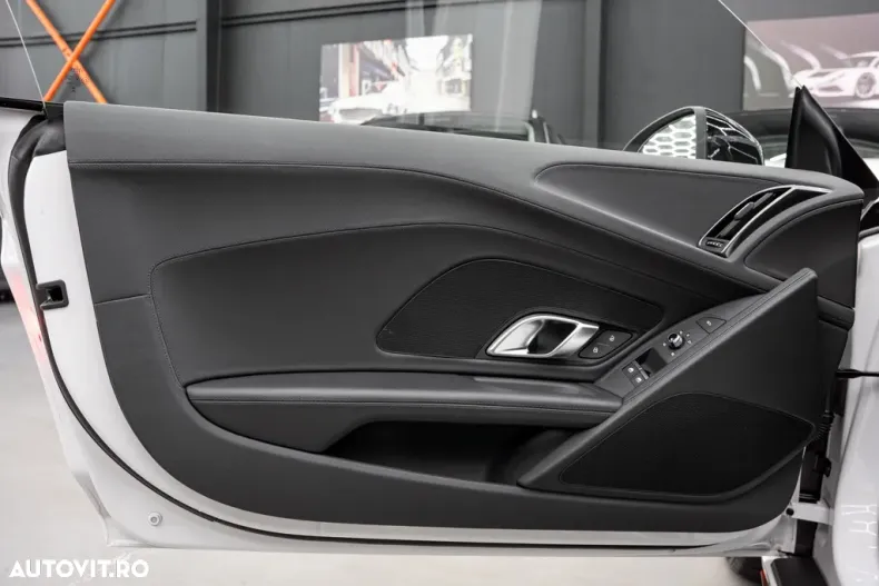 Audi R8 din 2024 cu 21.500 km - oferta AUD144493 - foto 38