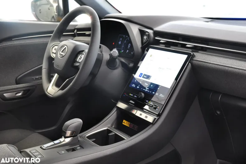 Lexus LBX din 2025 cu 10 km - oferta LEX144505 - foto 11