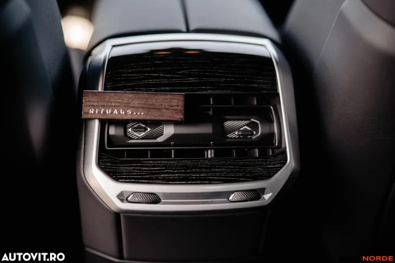 BMW Seria 7 din 2024 cu 44.800 km - oferta BMW144509 - foto 26