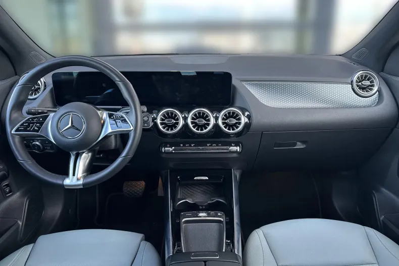 Mercedes-Benz GLA din 2024 cu 8.798 km - oferta MER144515 - foto 10