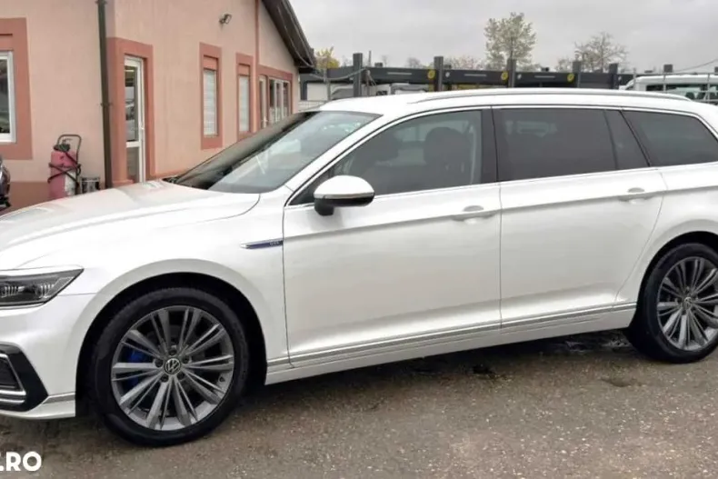 Volkswagen Passat din 2020 cu 106.000 km - oferta VOL144521 - foto 3