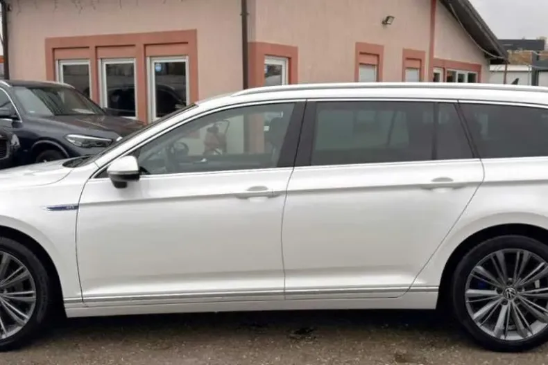 Volkswagen Passat din 2020 cu 106.000 km - oferta VOL144521 - foto 4