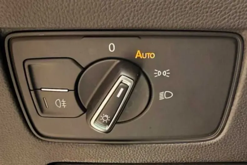 Volkswagen Passat din 2020 cu 106.000 km - oferta VOL144521 - foto 23