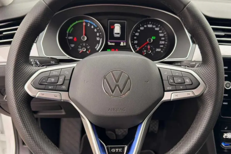 Volkswagen Passat din 2020 cu 106.000 km - oferta VOL144521 - foto 25