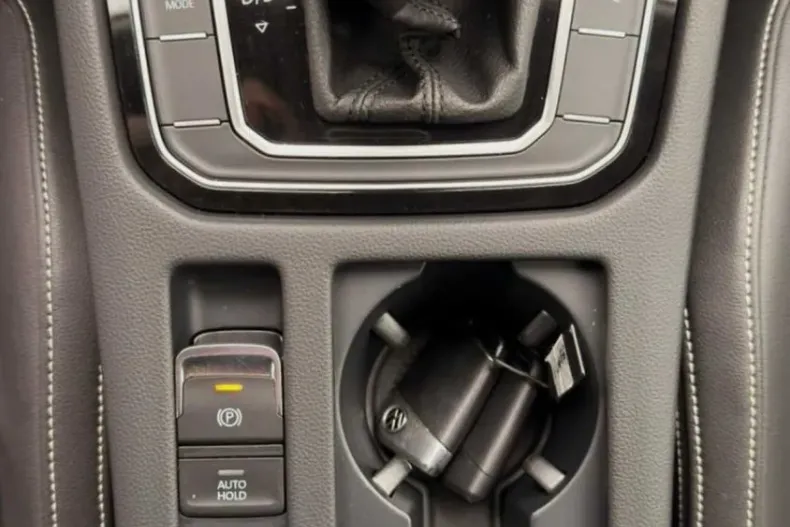 Volkswagen Passat din 2020 cu 106.000 km - oferta VOL144521 - foto 28