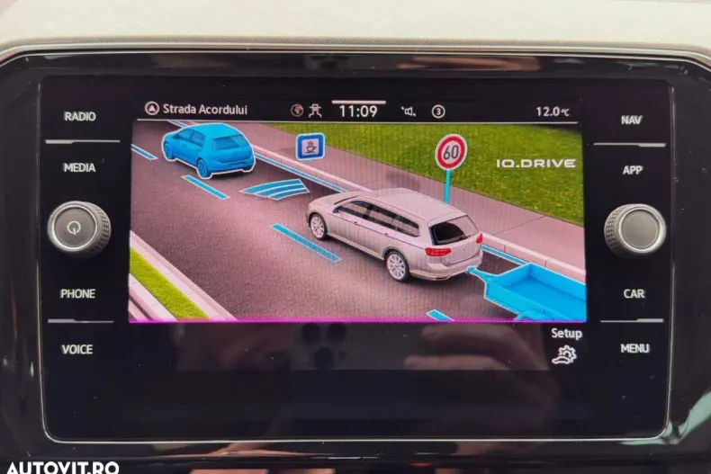 Volkswagen Passat din 2020 cu 106.000 km - oferta VOL144521 - foto 34