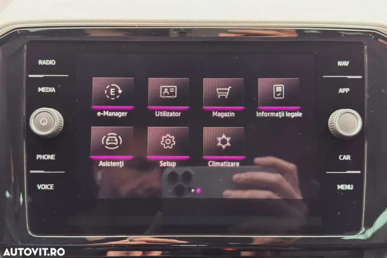 Volkswagen Passat din 2020 cu 106.000 km - oferta VOL144521 - foto 37