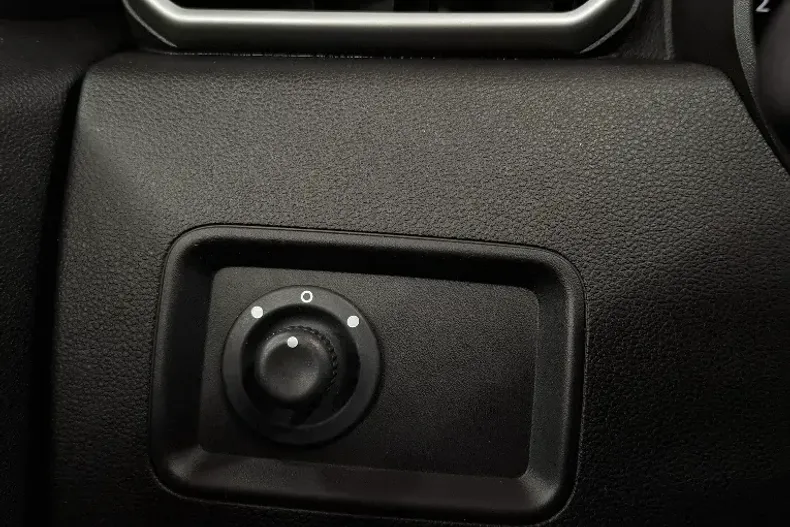 Dacia Duster din 2023 cu 23.475 km - oferta DAC144522 - foto 24