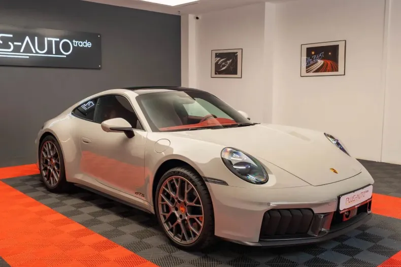 Porsche 911 din 2025 cu 11.000 km - oferta POR144532 - foto 1