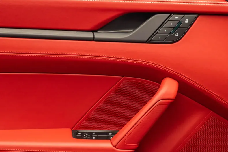 Porsche 911 din 2025 cu 11.000 km - oferta POR144532 - foto 22