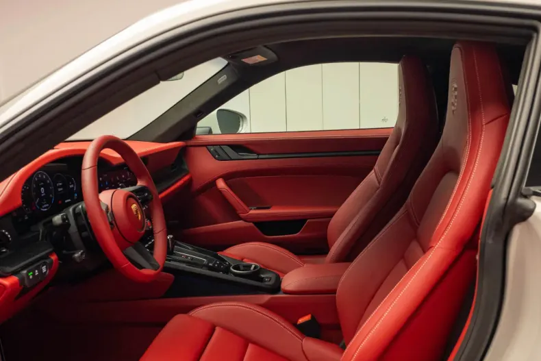 Porsche 911 din 2025 cu 11.000 km - oferta POR144532 - foto 23