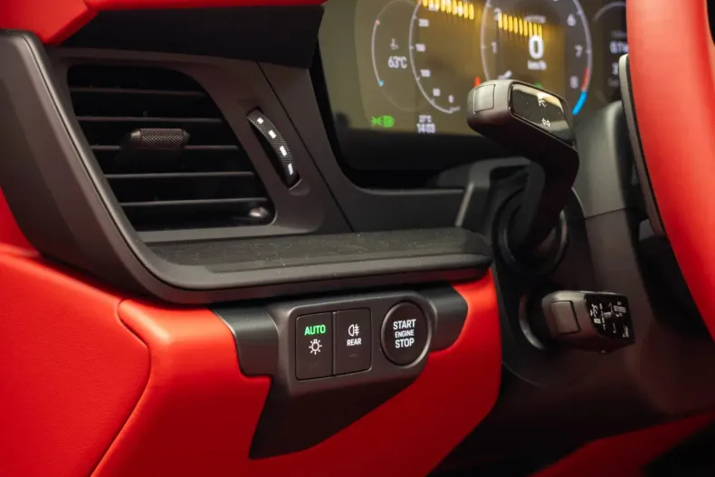 Porsche 911 din 2025 cu 11.000 km - oferta POR144532 - foto 24