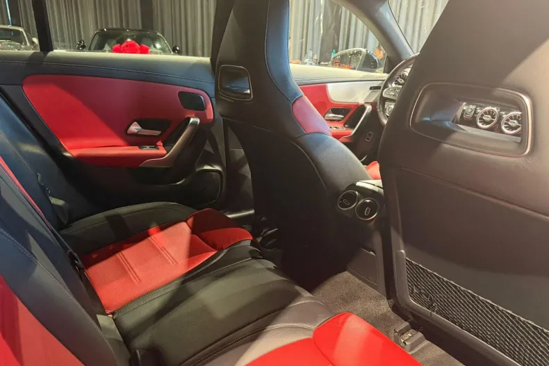 Mercedes-Benz CLA din 2019 cu 52.500 km - oferta MER144534 - foto 17