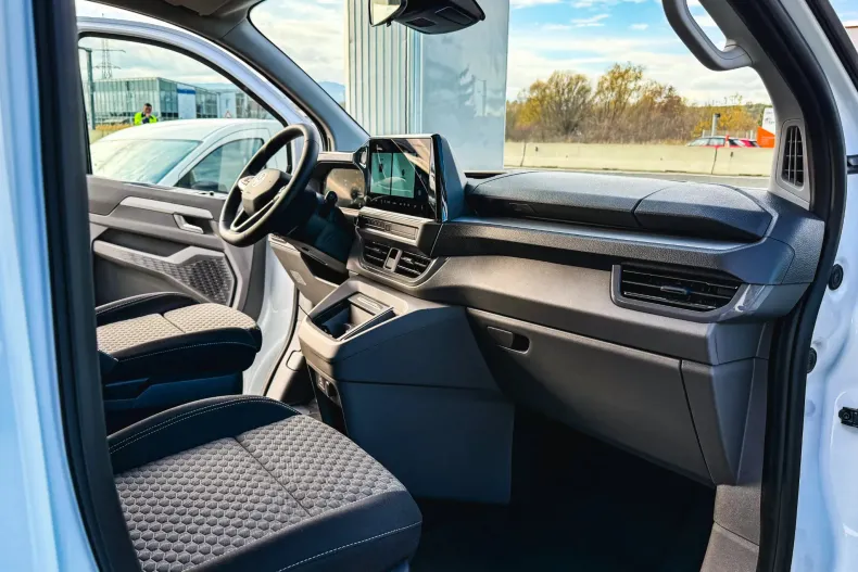 Volkswagen Caravelle din 2025 cu 3 km - oferta VOL144549 - foto 14