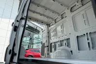 Volkswagen Crafter din 2024 cu 3 km - oferta VOL144557 - foto 13