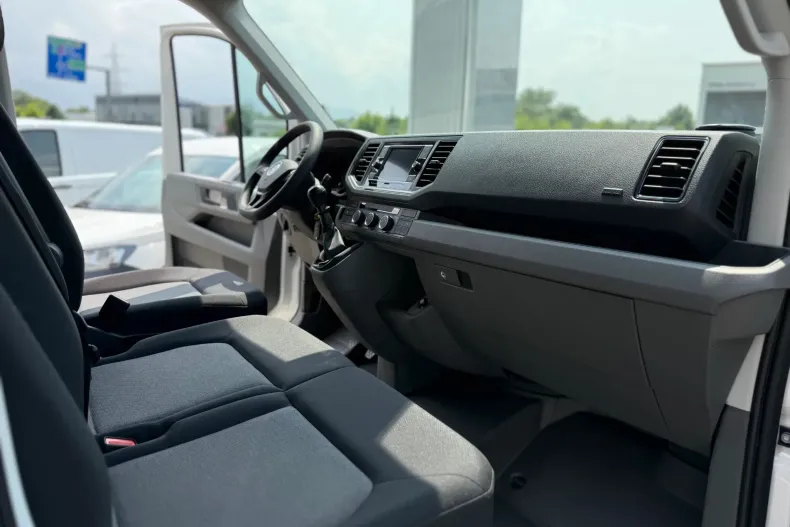 Volkswagen Crafter din 2024 cu 3 km - oferta VOL144557 - foto 14