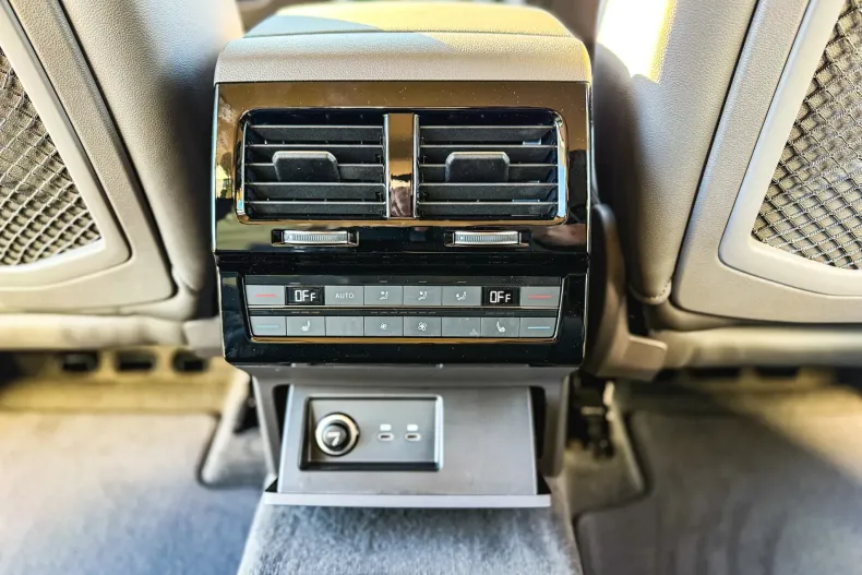 Volkswagen Touareg din 2025 cu 1 km - oferta VOL144558 - foto 21