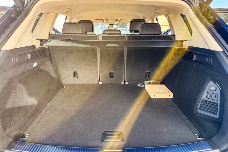 Volkswagen Touareg din 2025 cu 1 km - oferta VOL144558 - foto 26