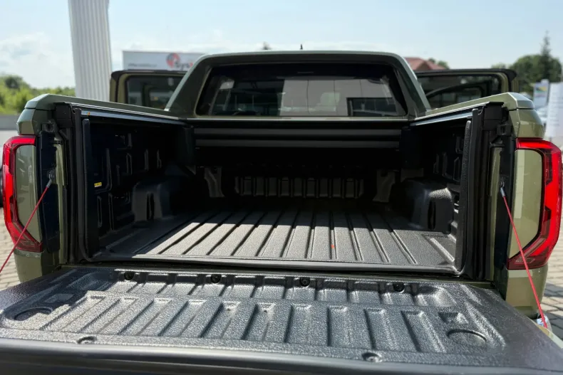 Volkswagen Amarok din 2025 cu 3 km - oferta VOL144559 - foto 14