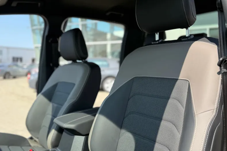 Volkswagen Amarok din 2025 cu 3 km - oferta VOL144559 - foto 27