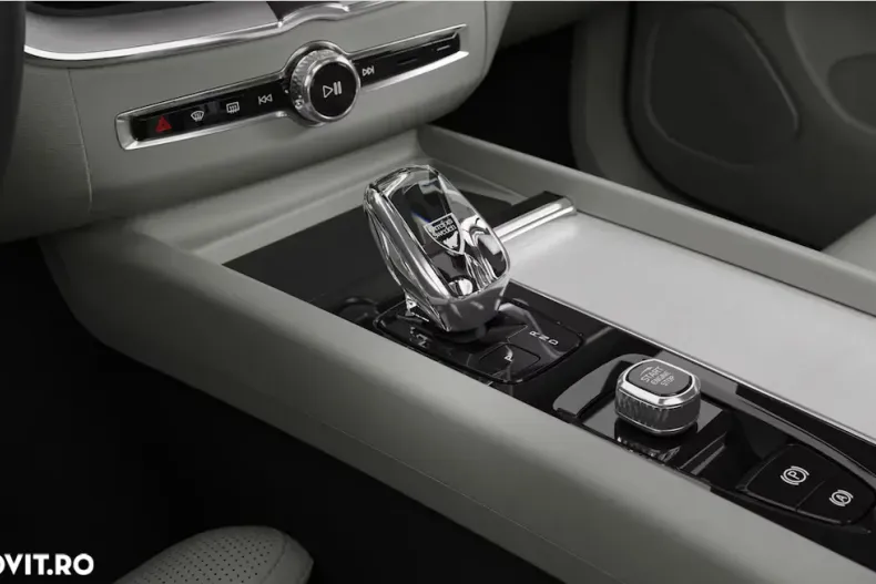 Volvo XC60 din 2025 cu 9 km - oferta VOL144560 - foto 10