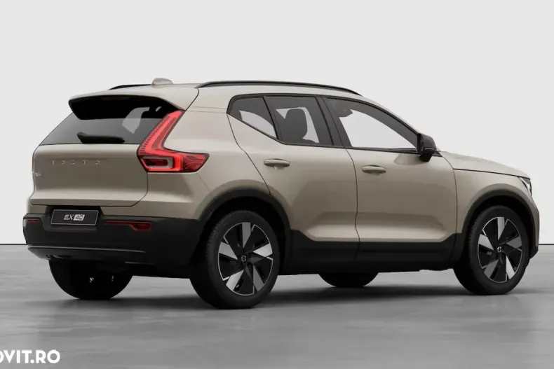 Volvo XC40 din 2025 cu 16 km - oferta VOL144564 - foto 4